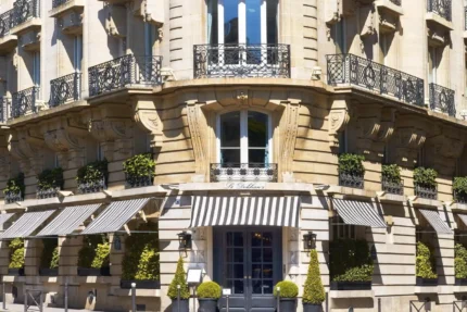 Le Dokhan's Paris Arc de Triomphe, a Tribute Portfolio Hotel