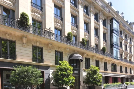 La Clef Tour Eiffel Paris by The Crest Collection