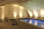 Piscine intérieure romantique Les Trésorières à Tours
