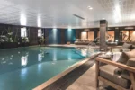 Piscine Spa Manali Lodge by Alpine Resorts à Courchevel
